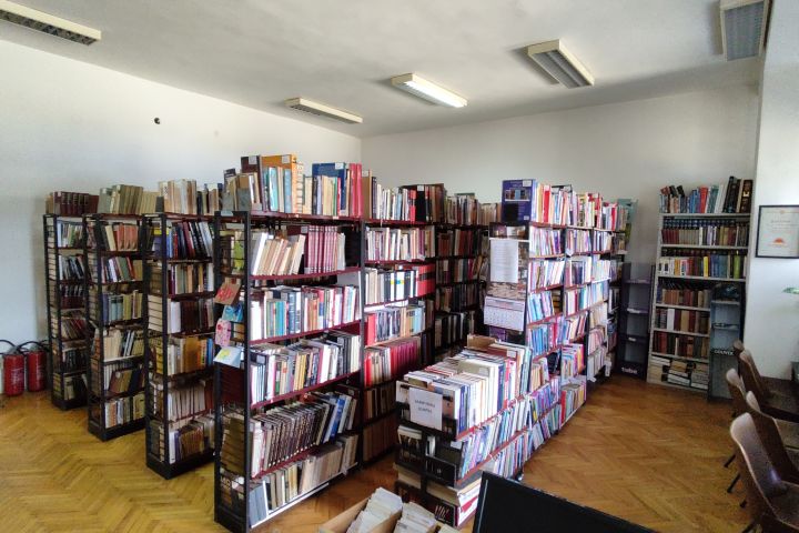 Narodna Biblioteka ,,Ljuba Nešić